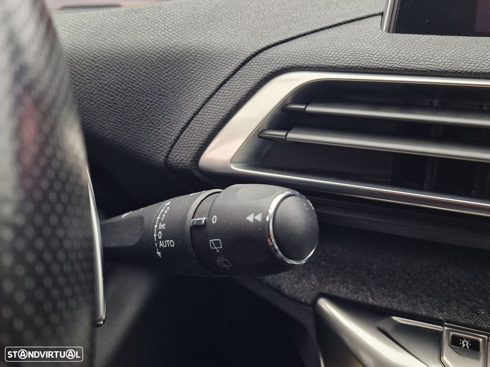 Peugeot 3008 1.6 BlueHDi GT Line Grip Control EAT6 - 23