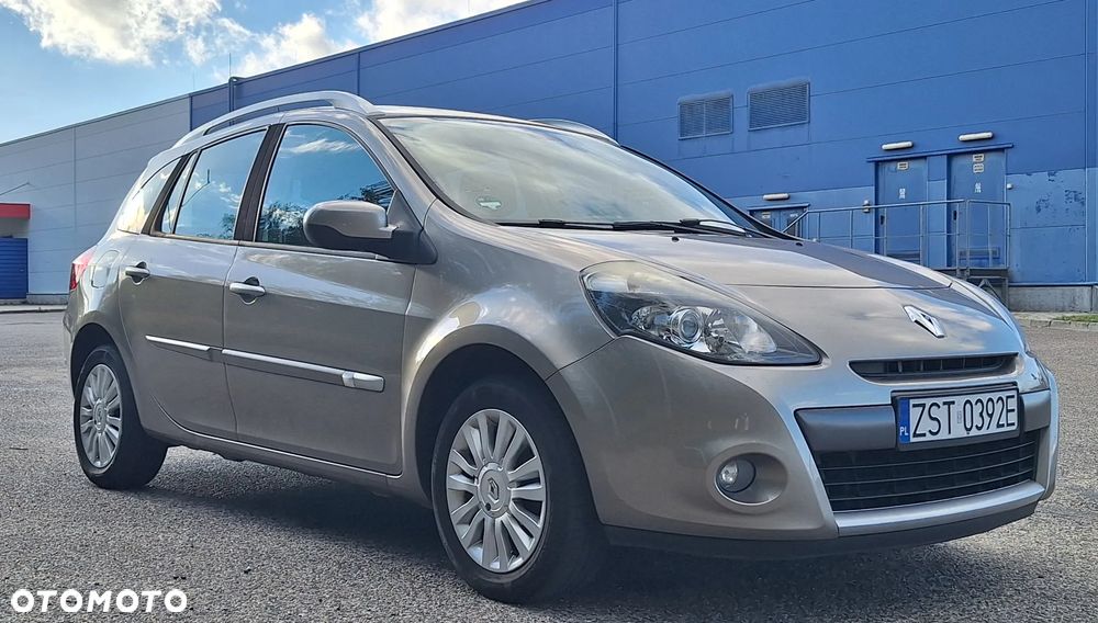 Renault Clio 2010 photo 5