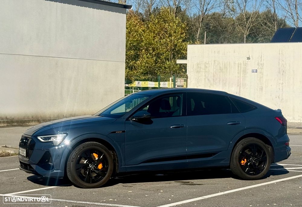 Audi e-tron 55 quattro S line - 11