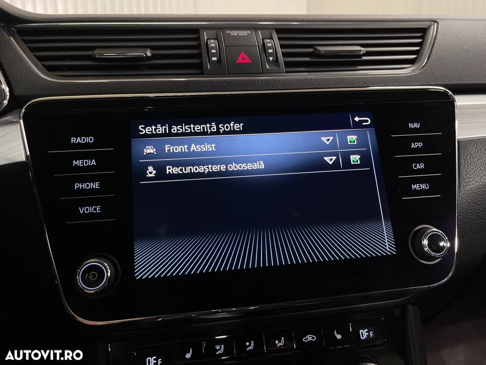 Skoda Superb 2.0 TDI DSG Ambition - 16
