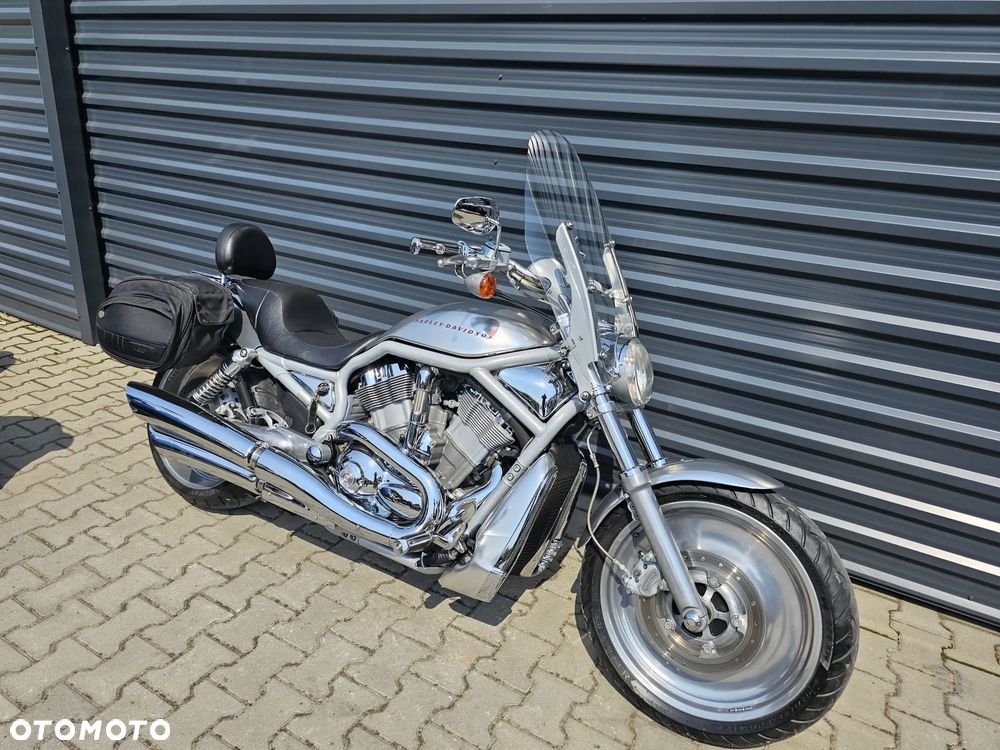Harley-Davidson V-Rod Street Rod - 2