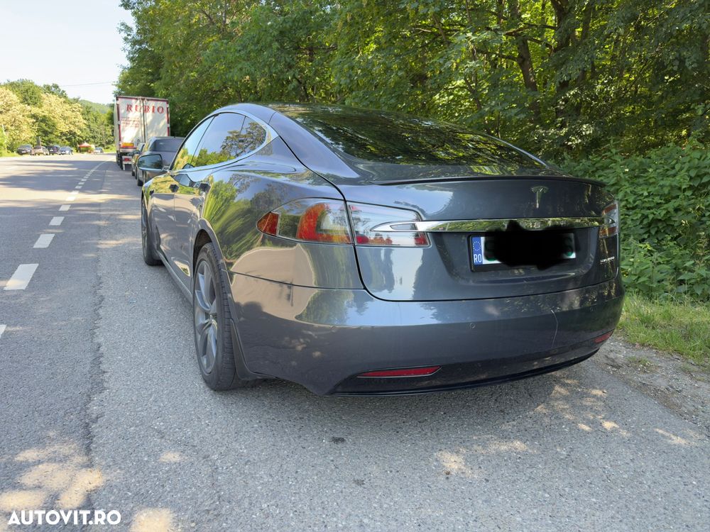 Tesla Model S Performance - 4