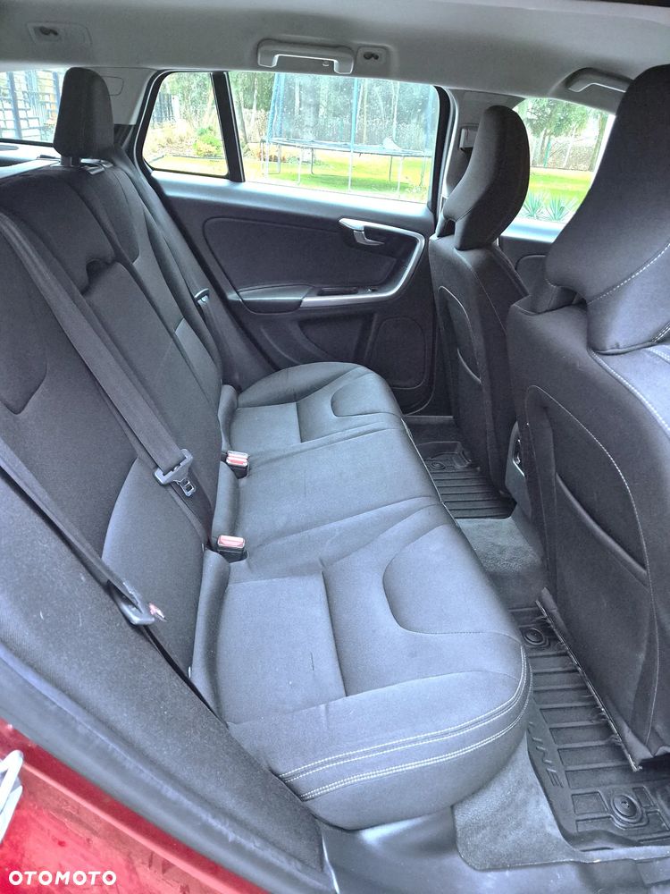 Volvo V60 D4 Drive-E Kinetic - 11