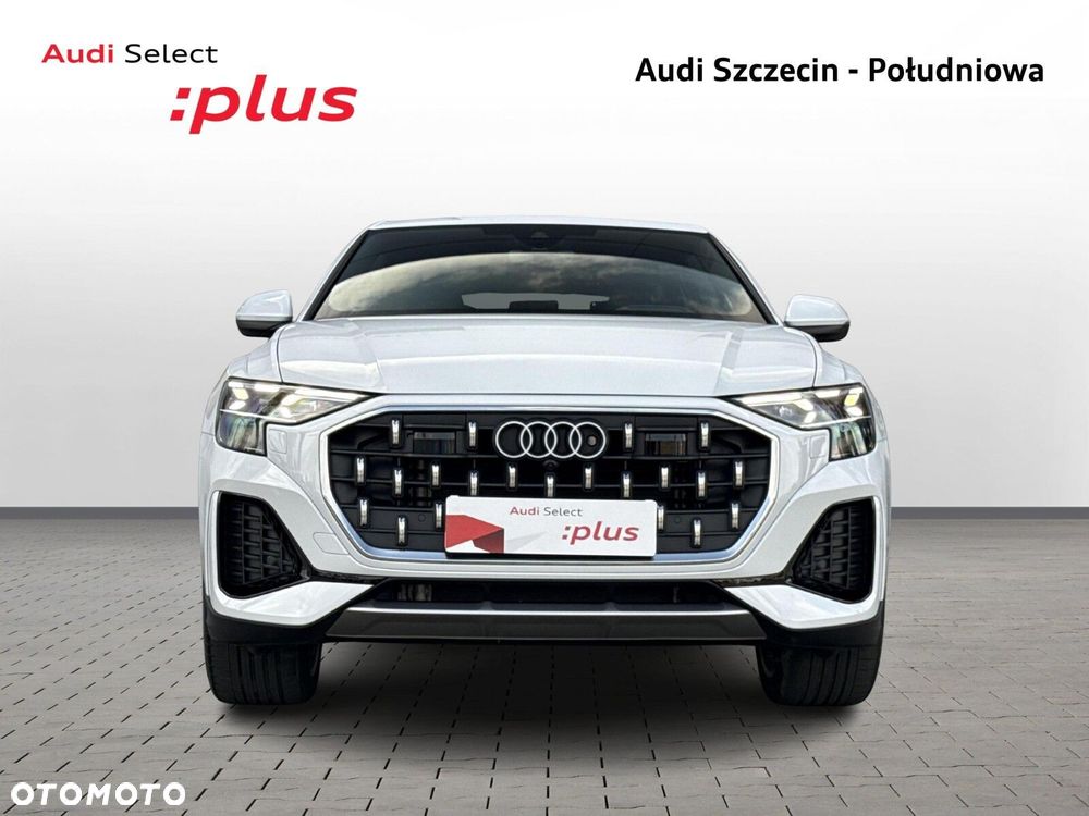 Audi Q8 - 8