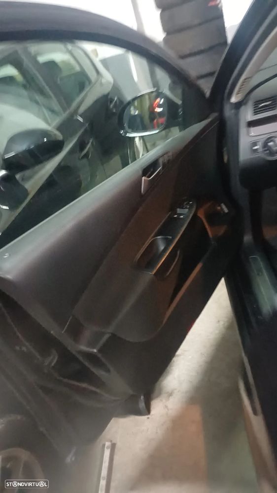 VW Passat 1.4 TSI Trendline - 10