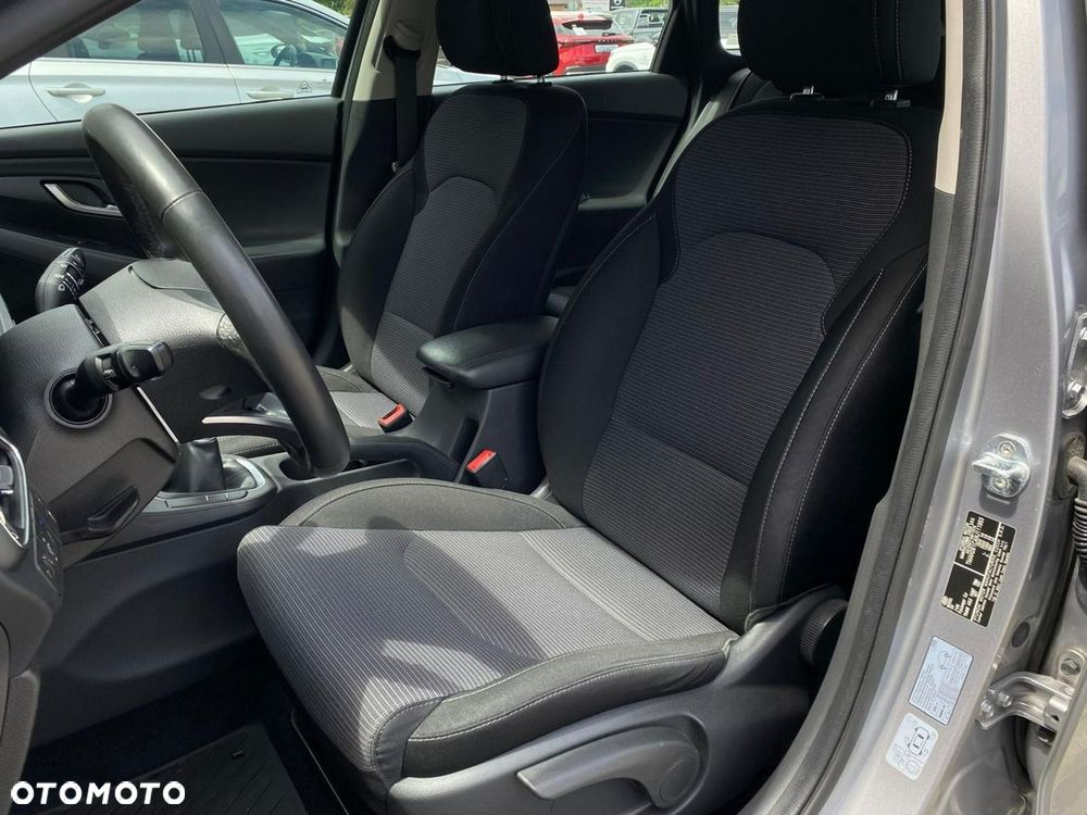 Hyundai i30 1.5 DPI Modern - 30