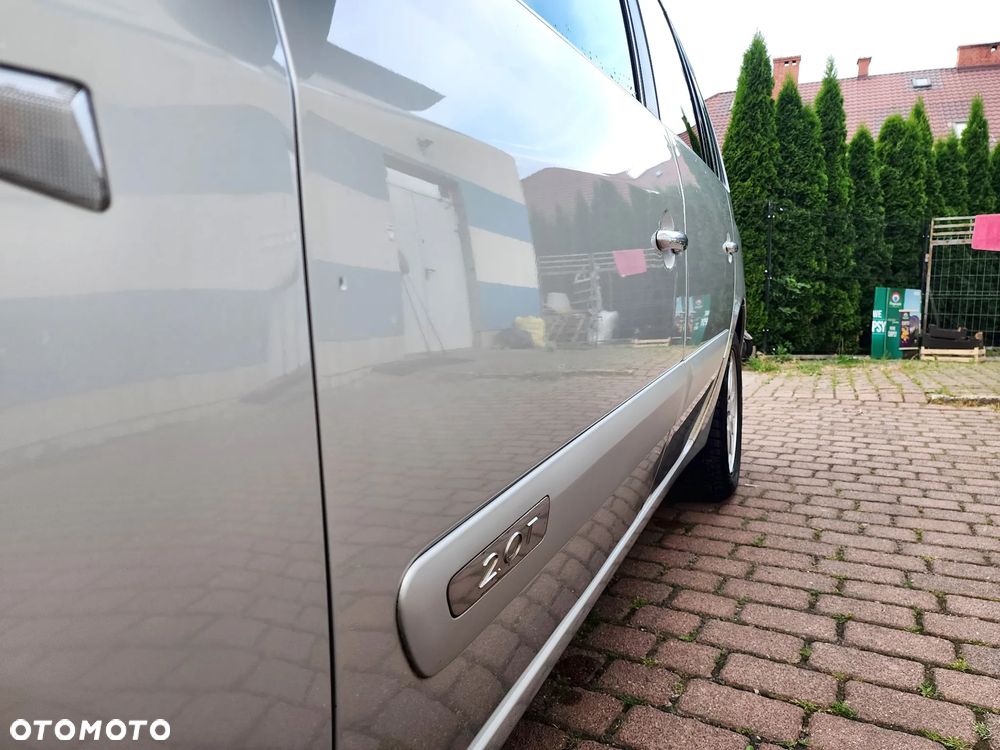 Renault Espace 2.0 Edition PGA - 11