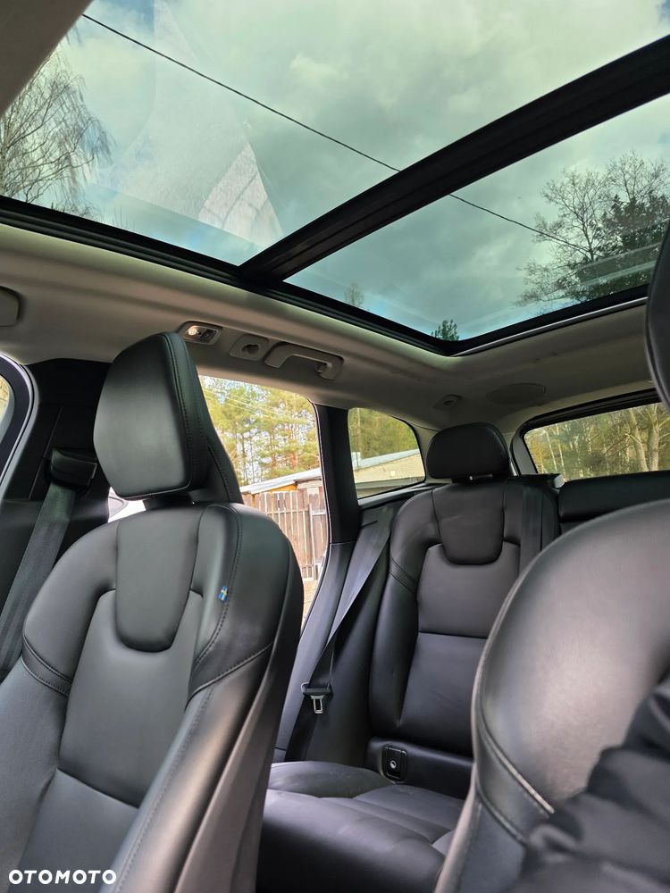 Volvo XC 60 T5 AWD Momentum - 6