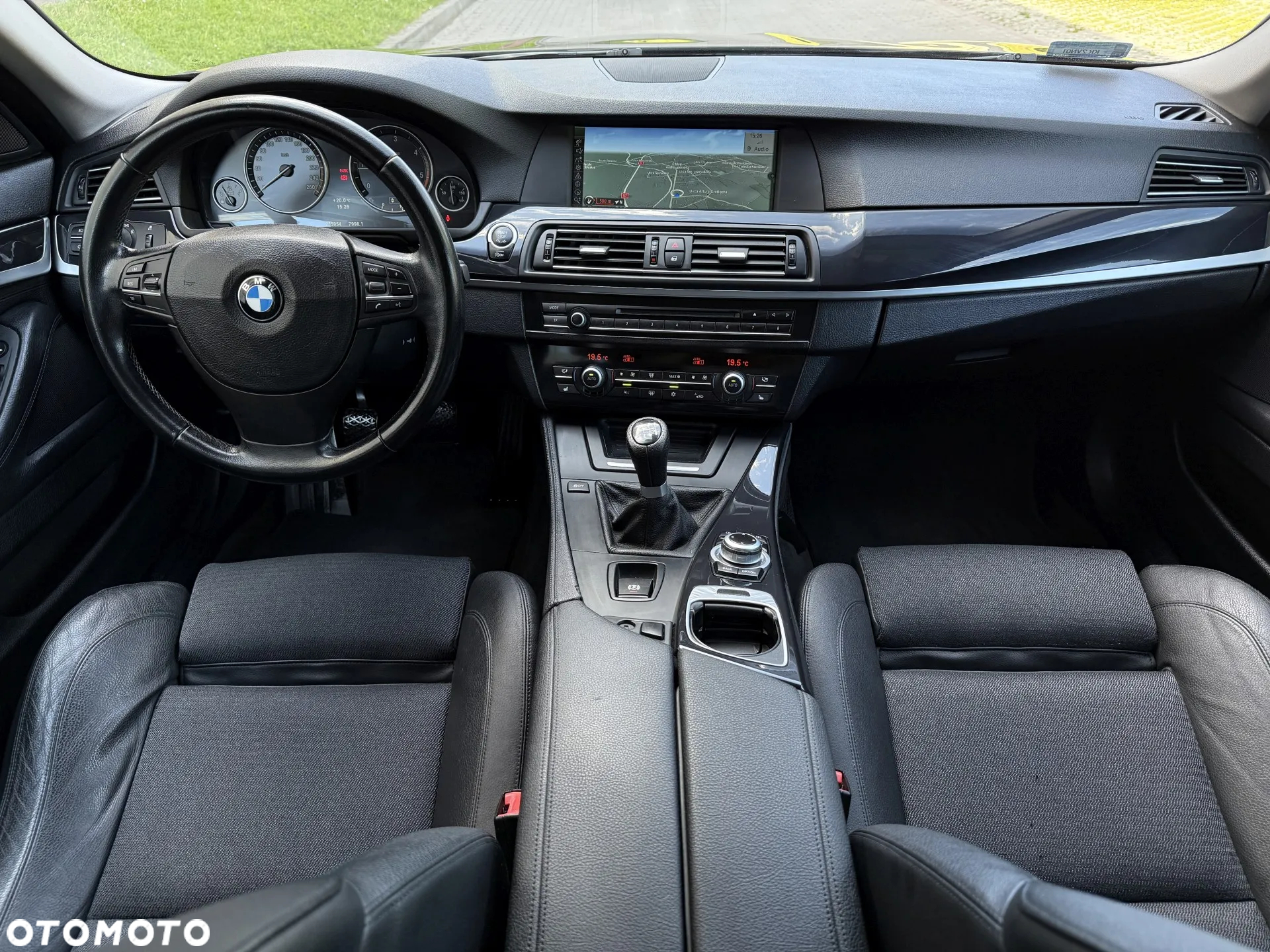 BMW Seria 5 520d Touring - 6