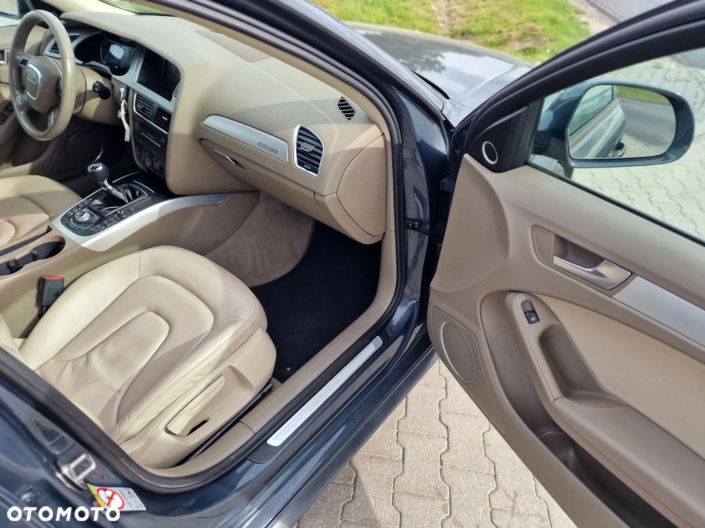 Audi A4 Allroad 2.0 TDI Quattro - 27
