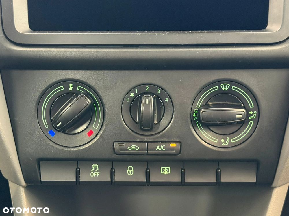 Skoda RAPID - 18