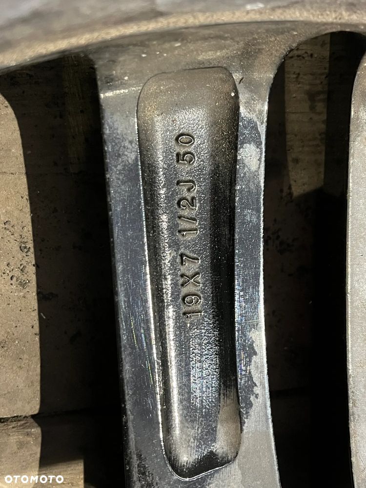 Felga Mercedes X klasa 6x114,3 19 7,5 ET 50 1szt - 3