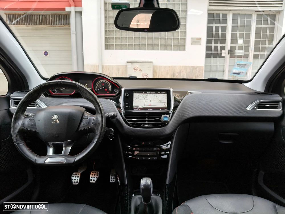 Peugeot 2008 PureTech 110 Stop&Start GT-Line Edition - 6