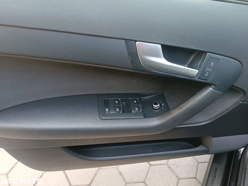 Audi A3 Sportback 1.6 TDI DPF Attraction - 13