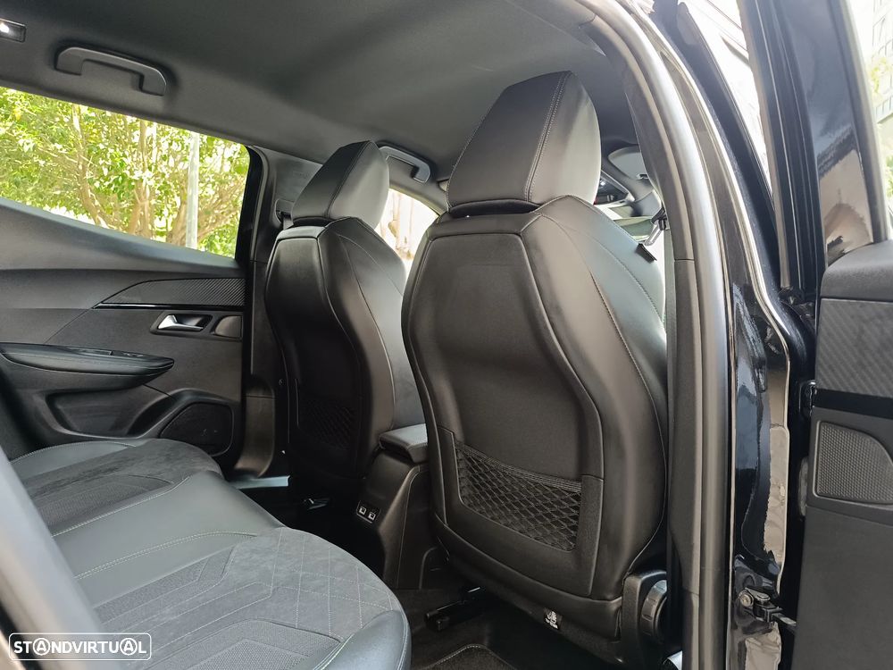 Peugeot e-2008 GT Pack - 33