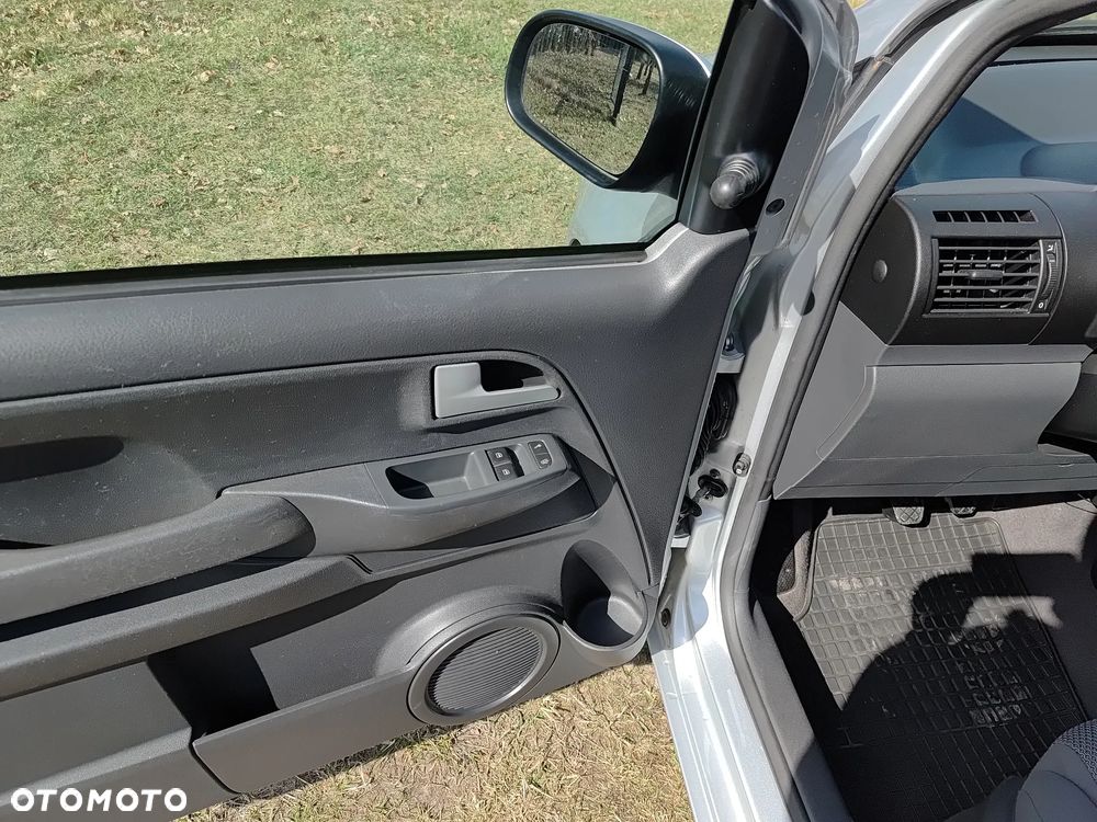 Volkswagen Fox 1.4 Style - 17