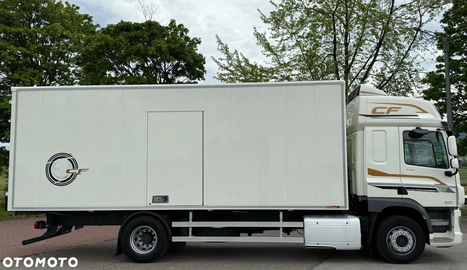 DAF CF 330/10.2017/KONTENER MEBLOWY/IZOTERMA/WINDA/18 PALET/E6/NISKI PRZEBIEG/Z NIEMIEC/JAK NOWY/DUŻY SILNIK  10 837cm3// - 9