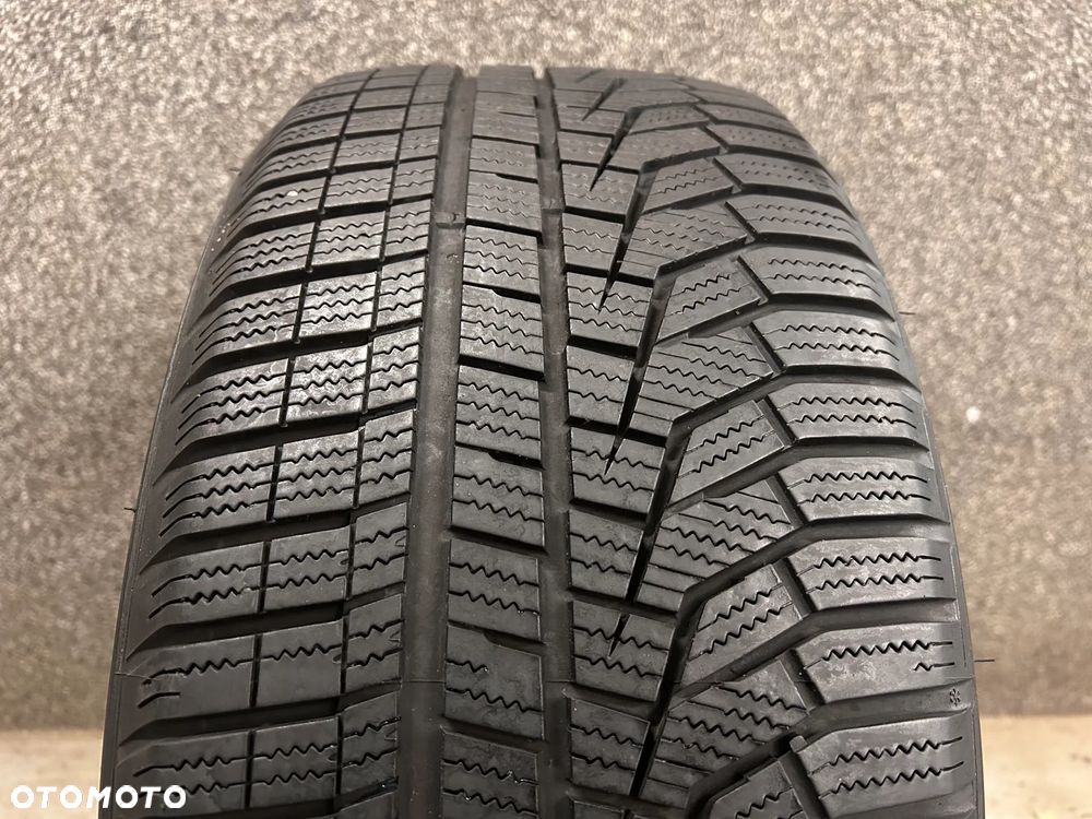 Hankook Winter Icept EVO 2 225/50/17 98H XL 1szt. - 2