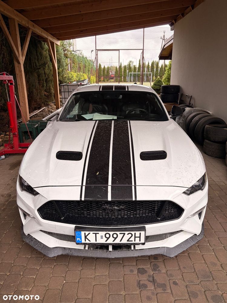 Ford Mustang 5.0 V8 GT - 10