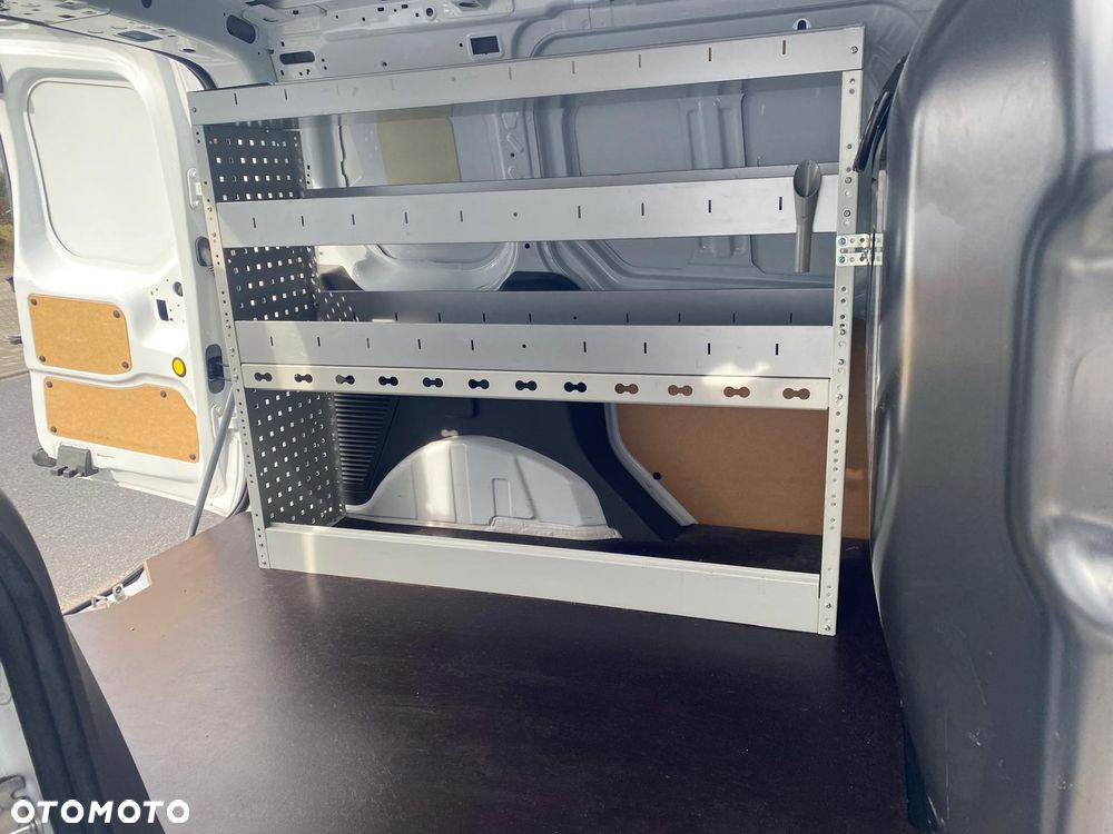 Ford Transit Connect - 11