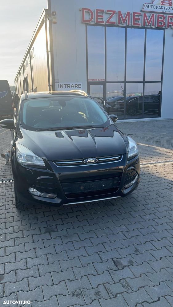 Dezmembram Ford Kuga 2.0 diesel 4x4 din 2014 - 1