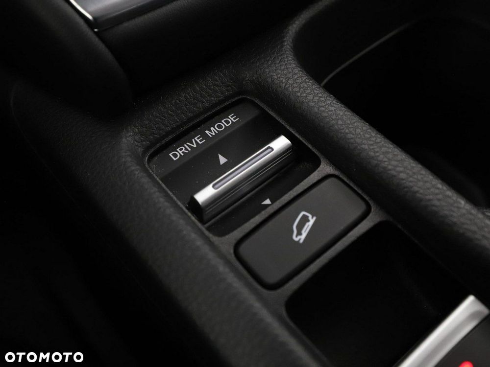 Honda HR-V 1.5 i-MMD Advance CVT - 30
