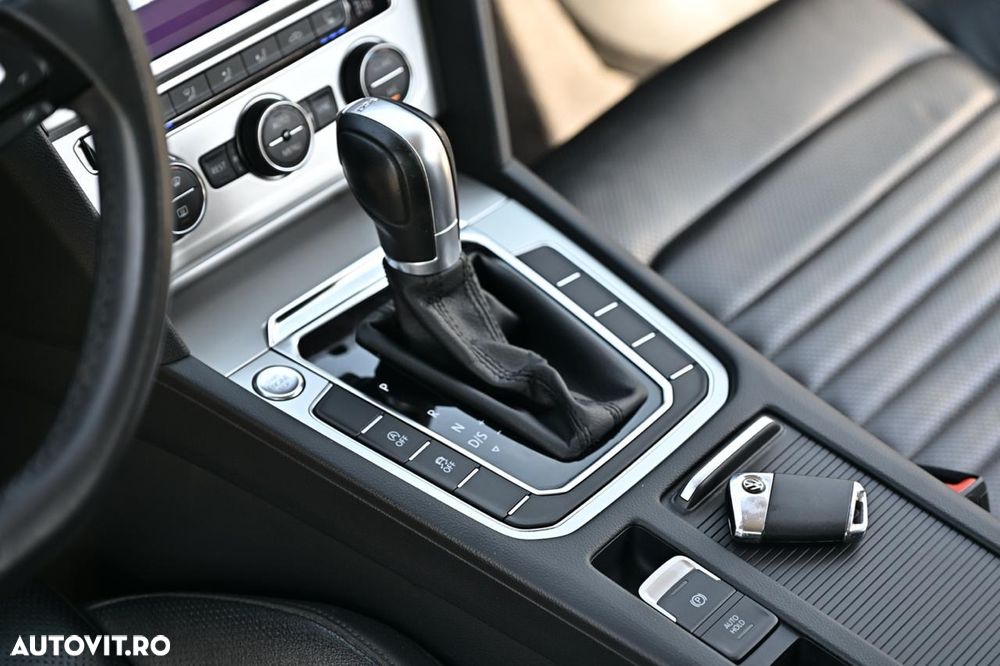Volkswagen Passat - 22