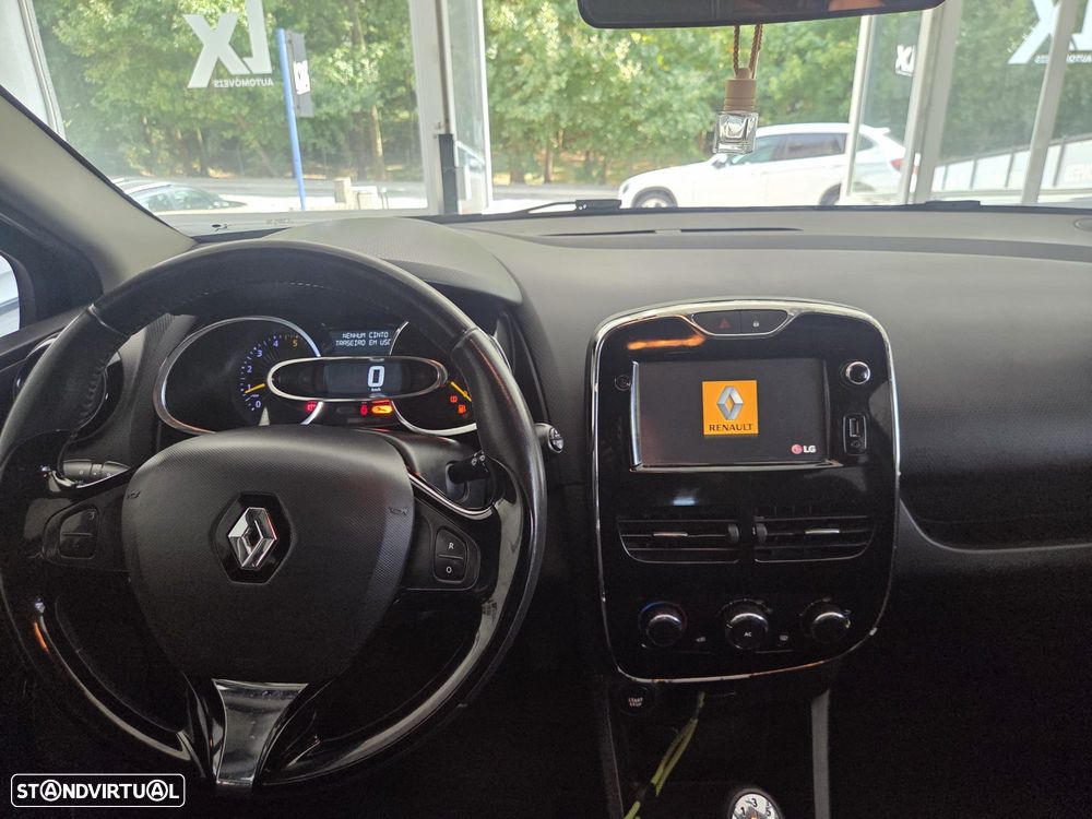 Renault Clio Sport Tourer (Energy) dCi 90 Bose Edition - 15