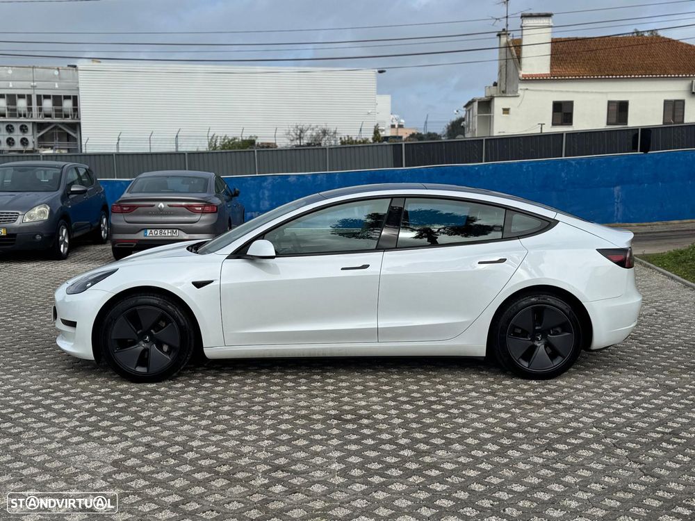 Tesla Model 3 Standard Range Plus RWD - 3