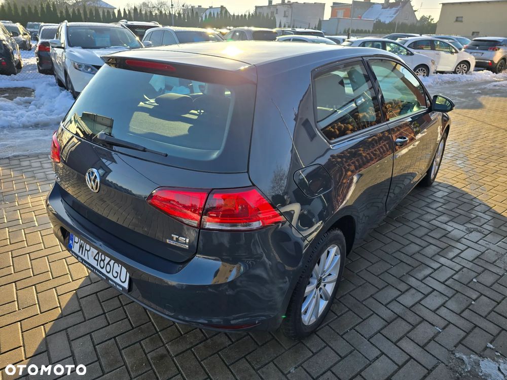 Volkswagen Golf - 4