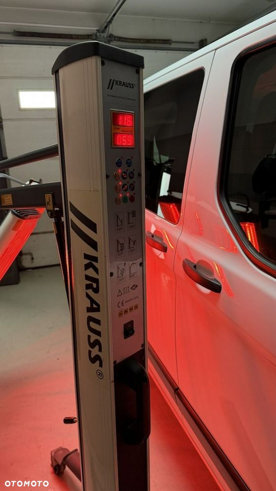 Ford Tourneo Custom - 20