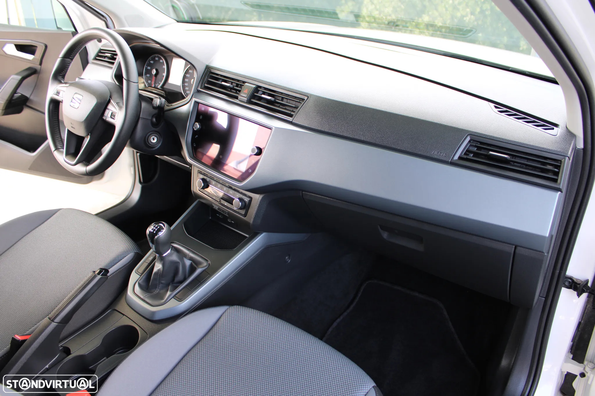 SEAT Arona 1.0 TSI Xcellence - 25