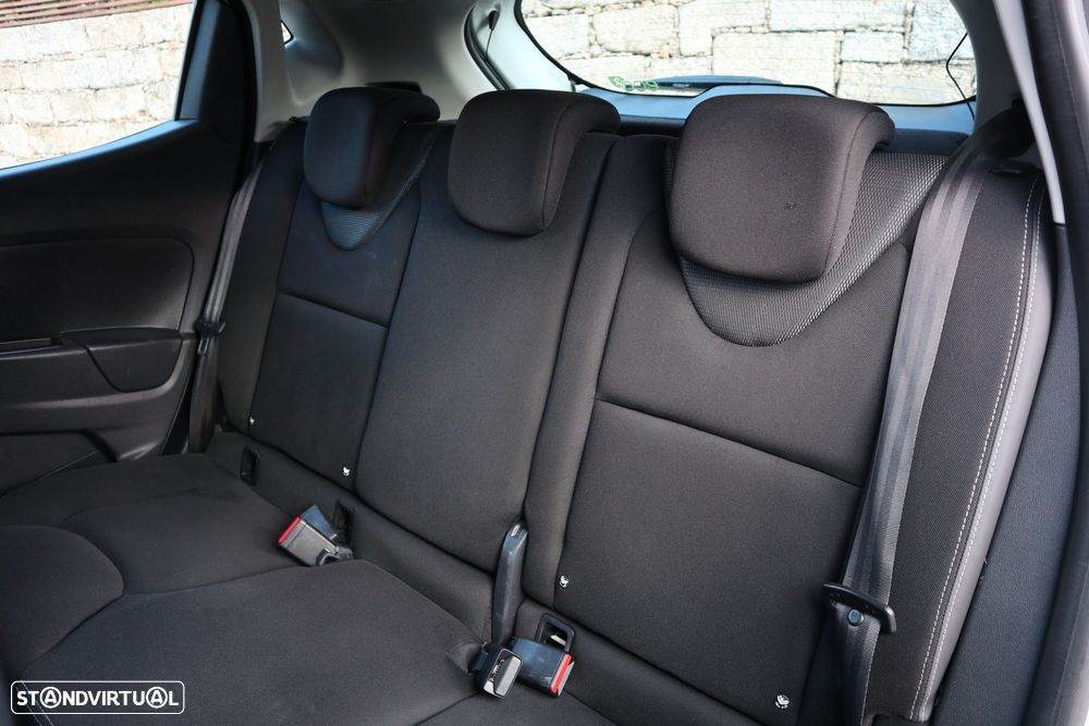 Renault Clio 1.5 dCi Dynamique S - 26