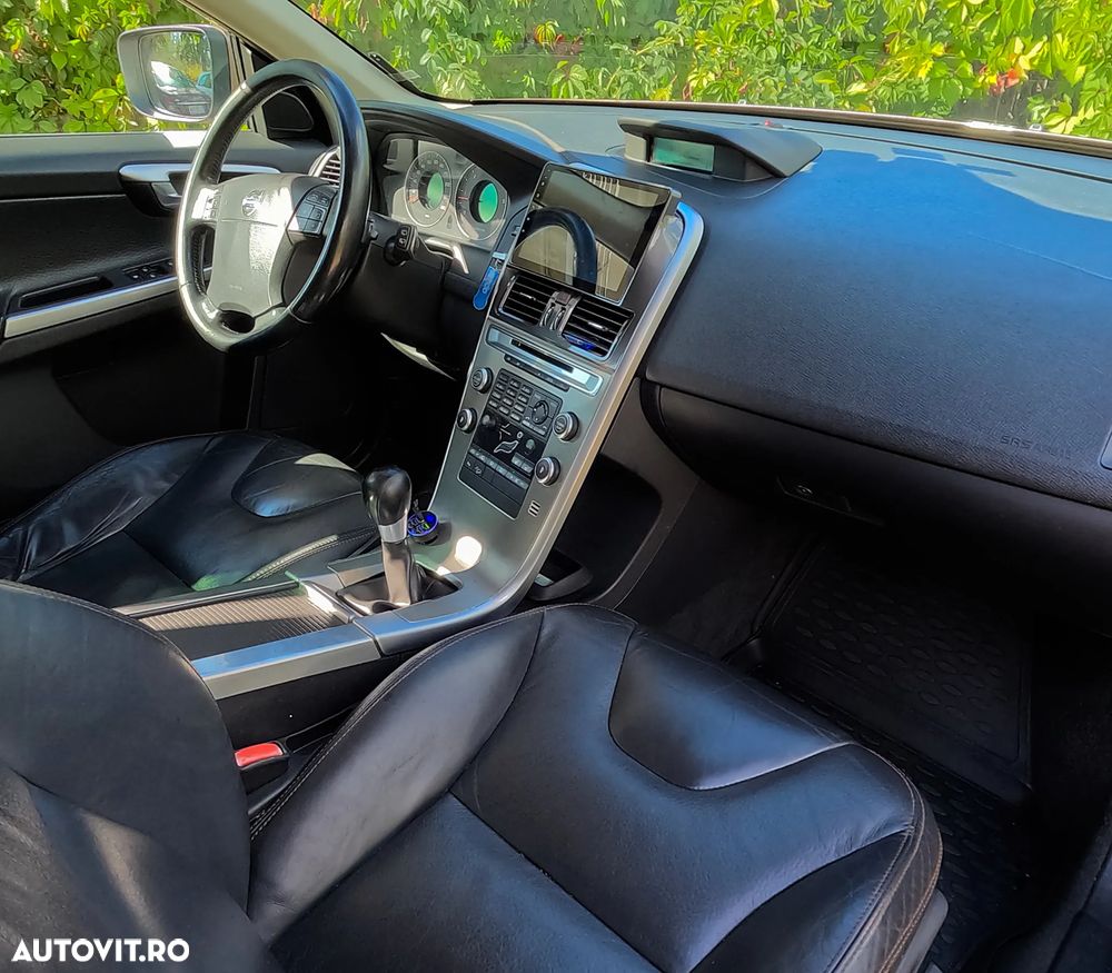 Volvo XC 60 2.4D AWD - 9