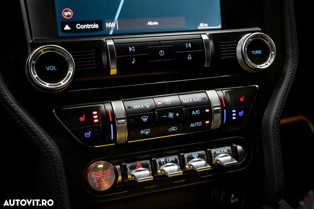 Ford Mustang Fastback 2.3 Eco Boost Aut. - 36