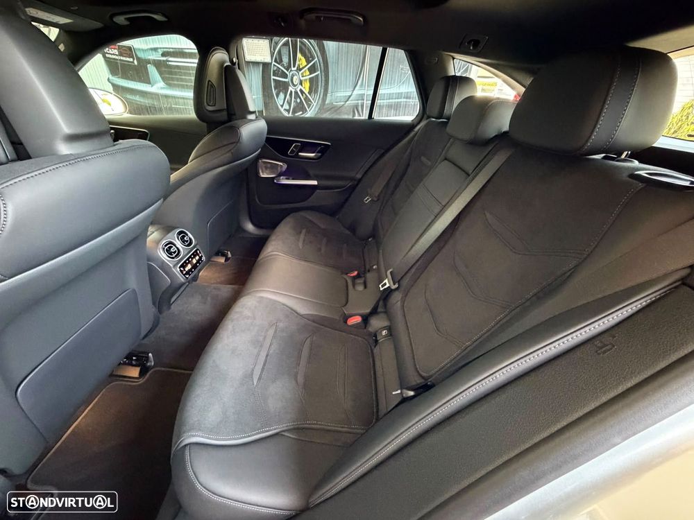 Mercedes-Benz C 63 AMG S E Performance 4Matic - 34
