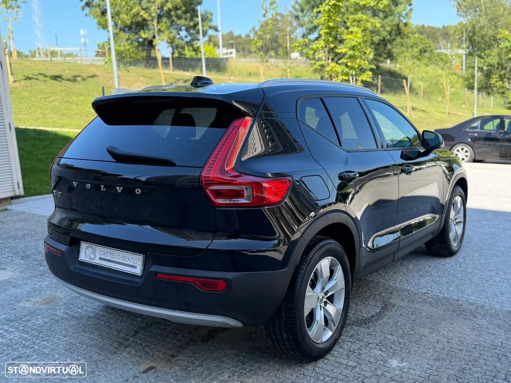 Volvo XC 40 T3 Momentum - 3