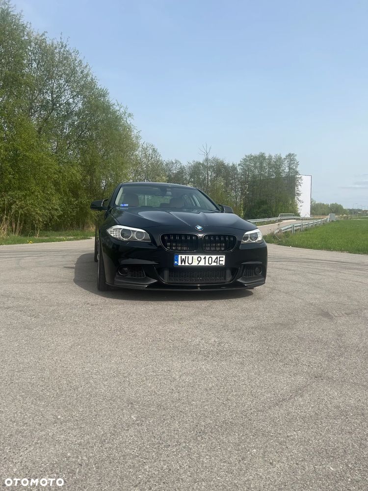 BMW Seria 5 525d - 5