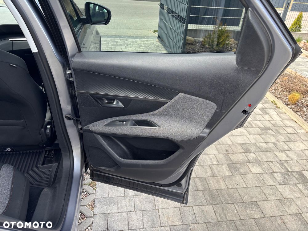 Peugeot 3008 BlueHDi 130 Stop & Start EAT8 GT - 18