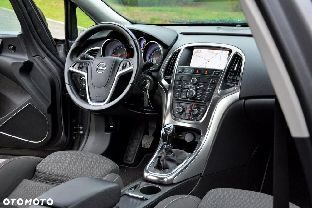 Opel Astra 1.4 Turbo Cosmo - 23