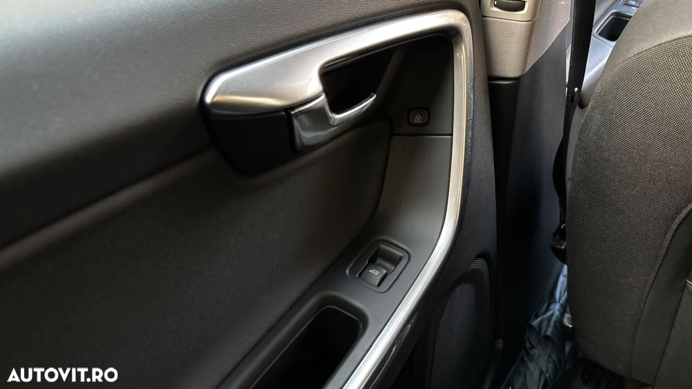 Volvo S60 D3 Start-Stop Basic - 17