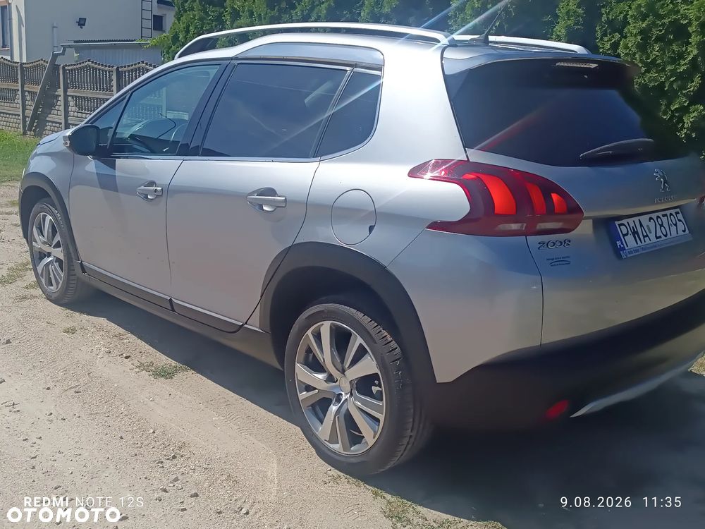 Peugeot 2008 1.5 BlueHDi Allure S&S - 9