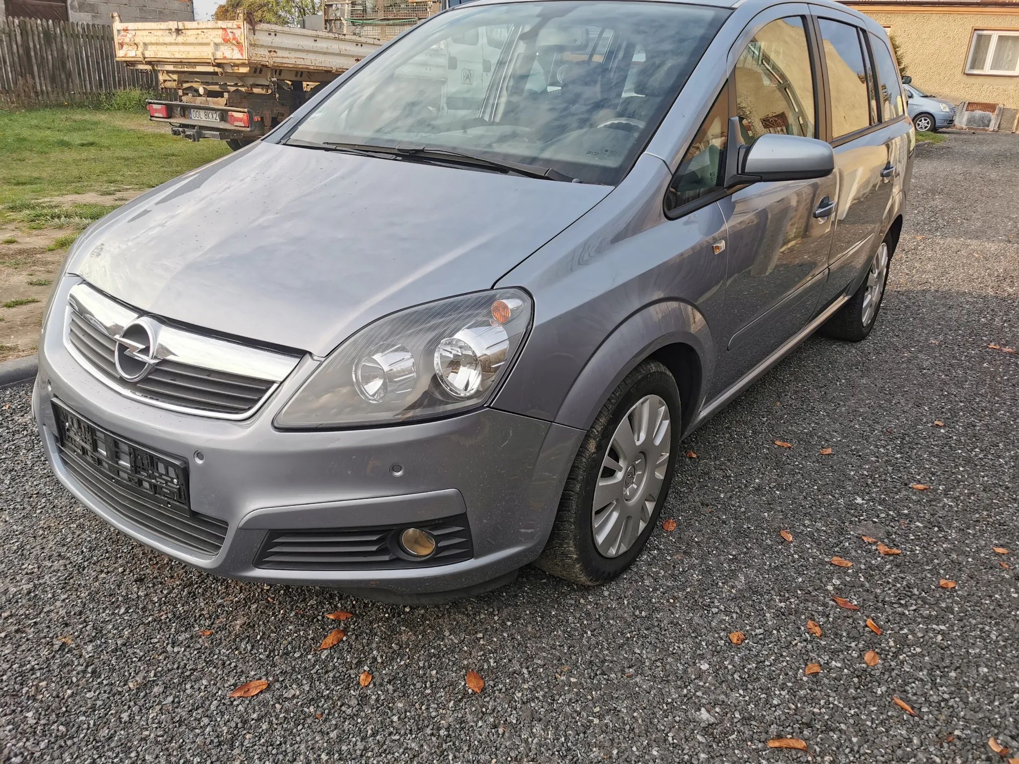 Opel Zafira 1.8 Essentia EasyTronic EU5 - 1