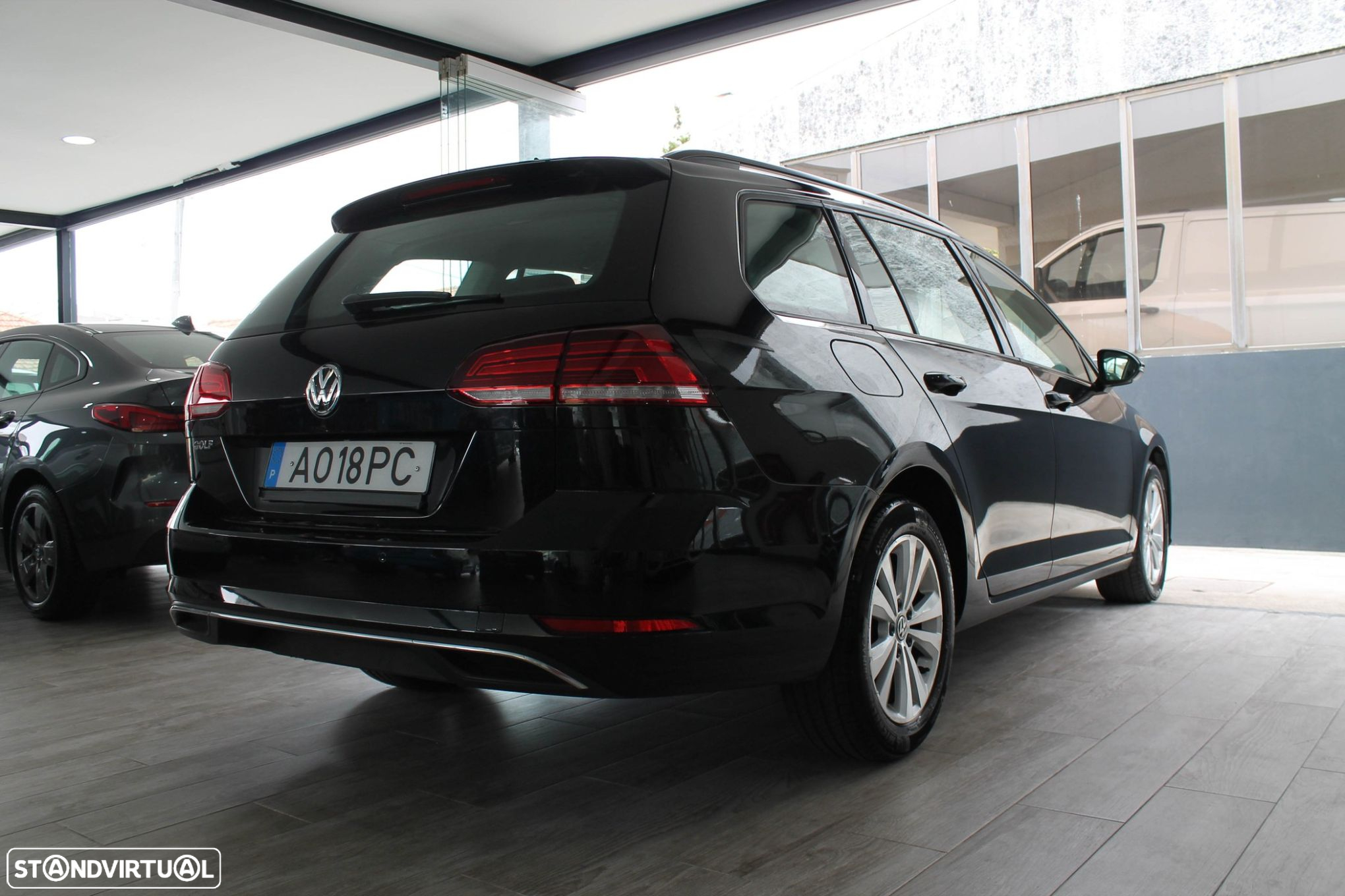 VW Golf Variant 1.6 TDi Confortline DSG - 8