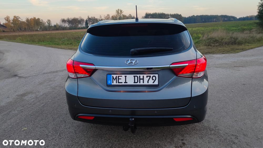 Hyundai i40 Kombi 1.7 CRDi Premium - 4