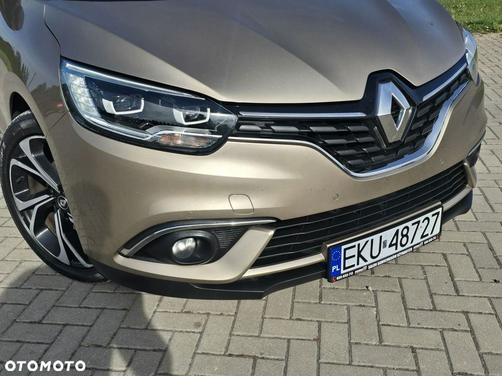 Renault Scenic - 32