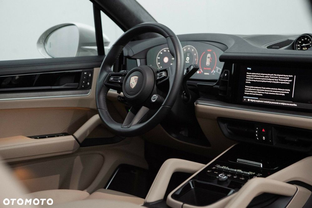 Porsche Cayenne - 31