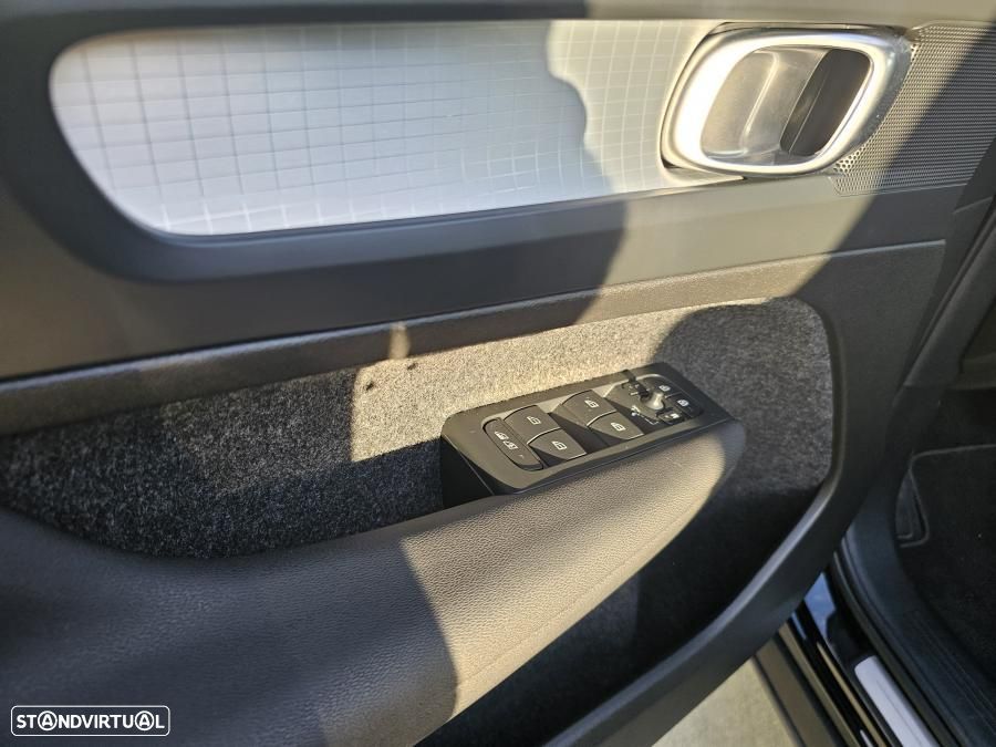 Volvo XC 40 1.5 T4 PHEV Core - 17