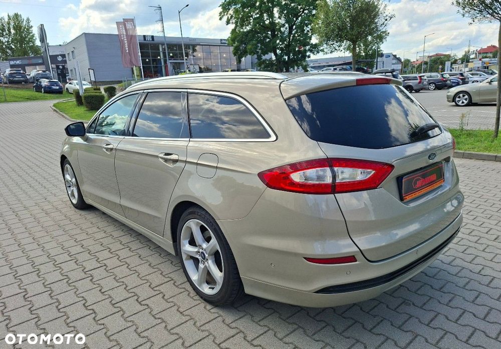 Ford Mondeo - 10