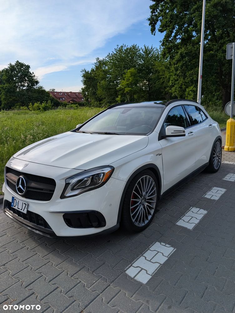 Mercedes-Benz GLA AMG 45 4Matic AMG Speedshift 7G-DCT - 23